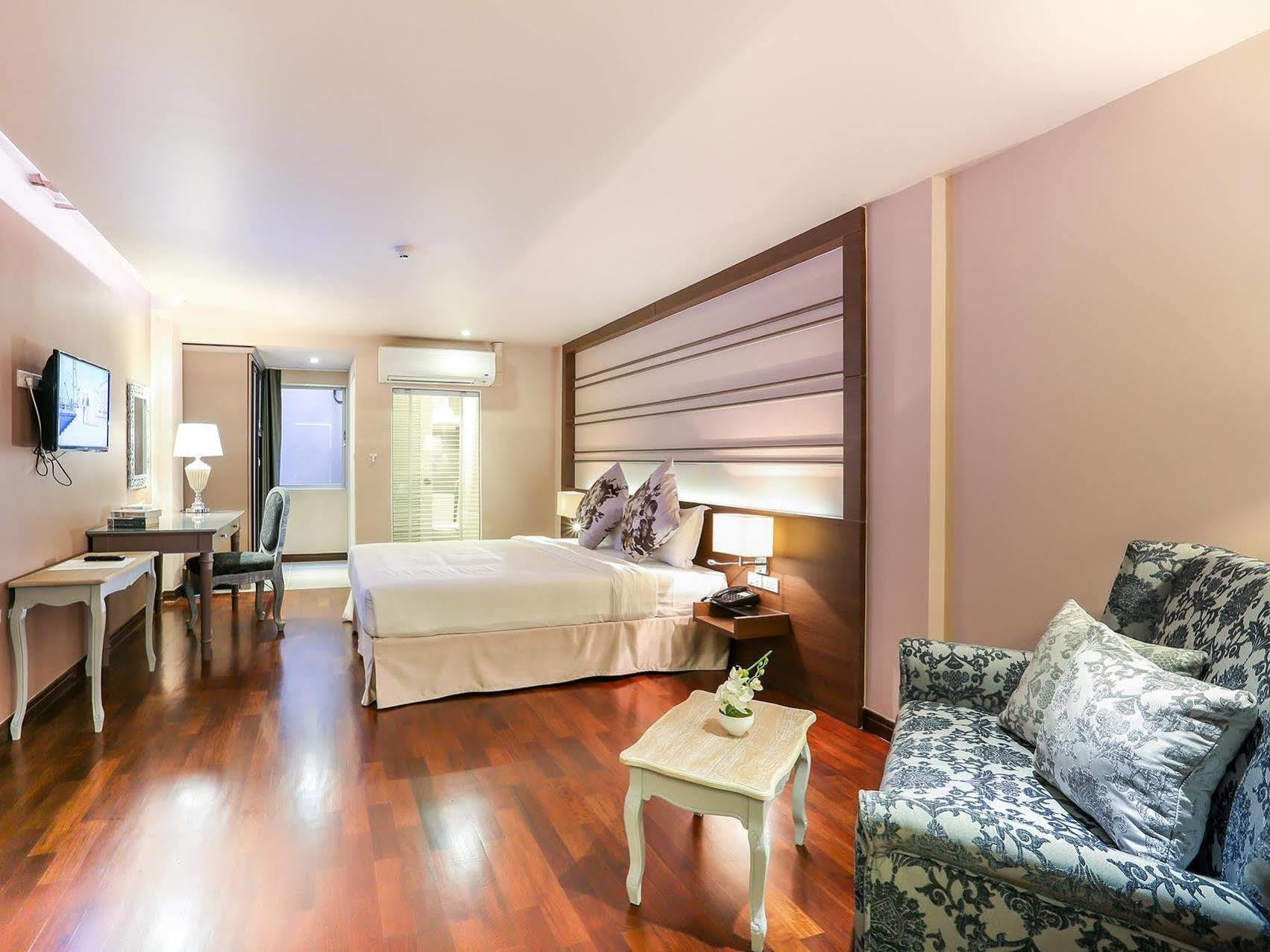 The Sathon Vimanda Hotel Bangkok Dış mekan fotoğraf